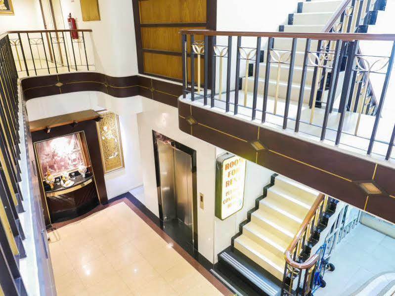 Rambuttri House Hotel Bangkok Exterior photo